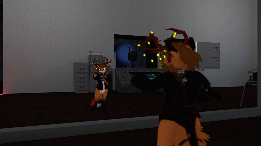 Christmas Antlers w/ Dangling Lights