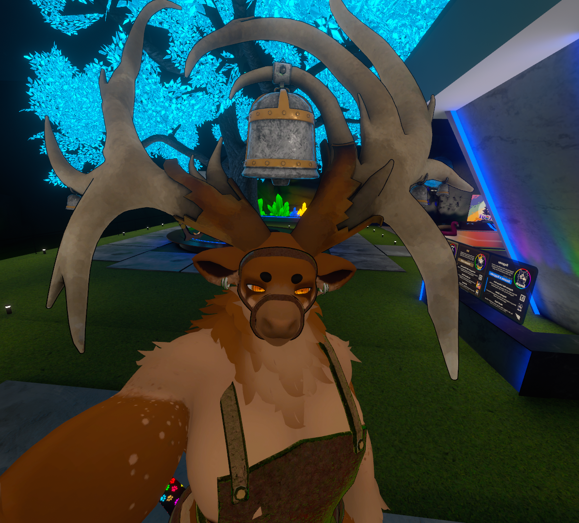 Crescent Bell Antlers